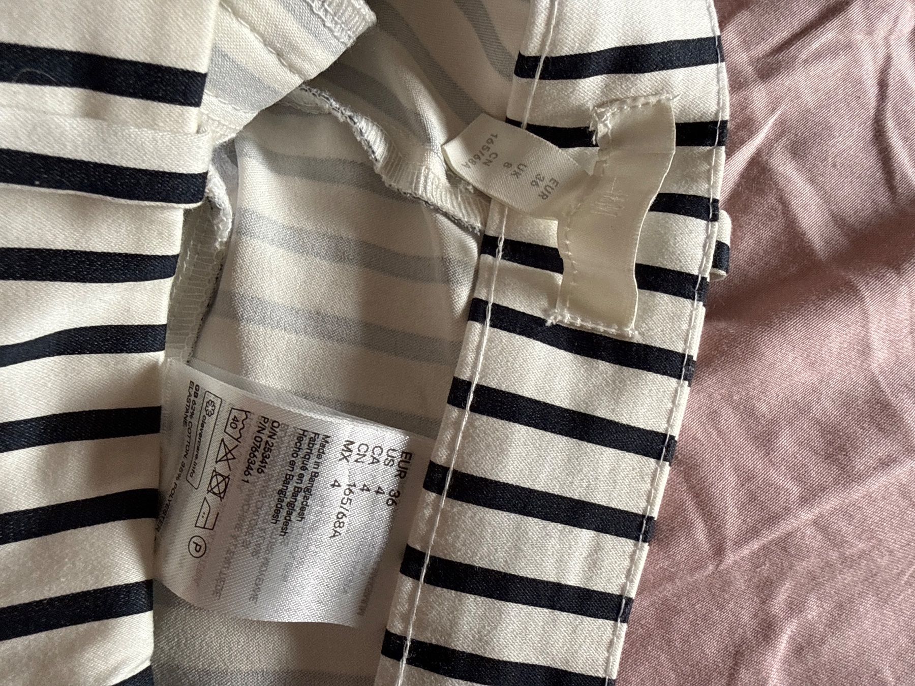 Pantaloni: Pantalon rayé marine et blanc Taille 36 – Usato da Crissier venduto da cri_cfz7 3