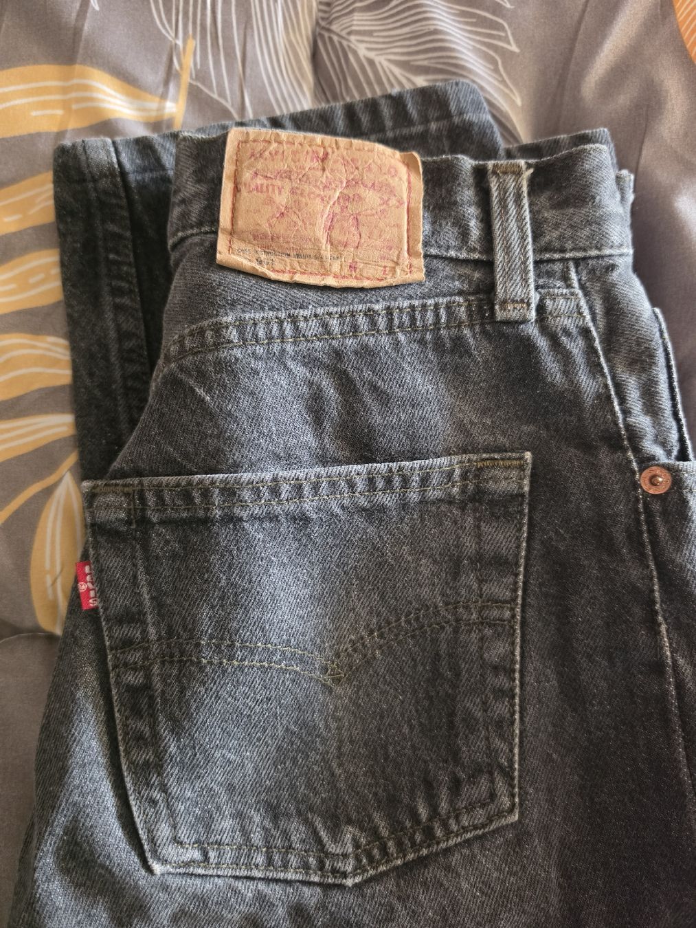 Levi's Jeans: lot de jeans Levi's  – Usato da Begnins venduto da dia_m6l2 4