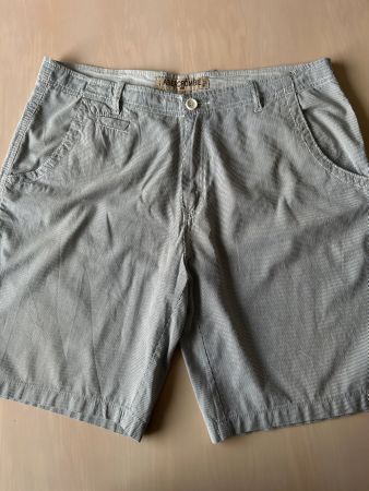 Bermuda-Shorts, Gr. 52 (L) Abercombie