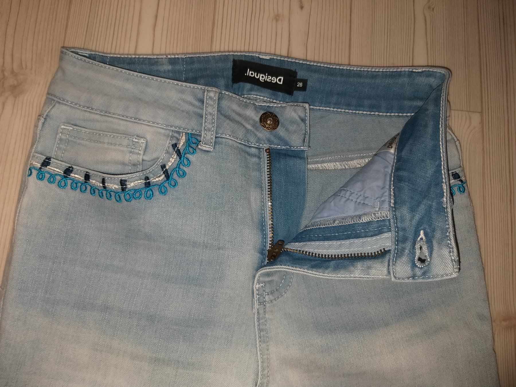 Desigual Jeans: Jeans DESIGUAL  Taille / Grosse W 26......... – Gebraucht aus Cossonay-ville von Super-Price-Quality 3