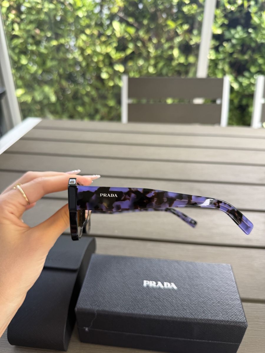 Prada Occhiali & Lenti: Prada Sonnenbrille mit Etui und Box – Nuovo (secondo la descrizione) da Muttenz venduto da jus_nkk2 2
