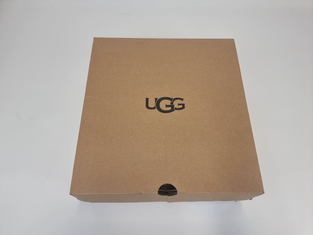 Ugg Herrenschuhe: UGG Winterstiefel Yose Fluff V2 Gr. 41 – Gebraucht aus Urtenen-Schönbühl von Restwert_Schoenbuehl 5