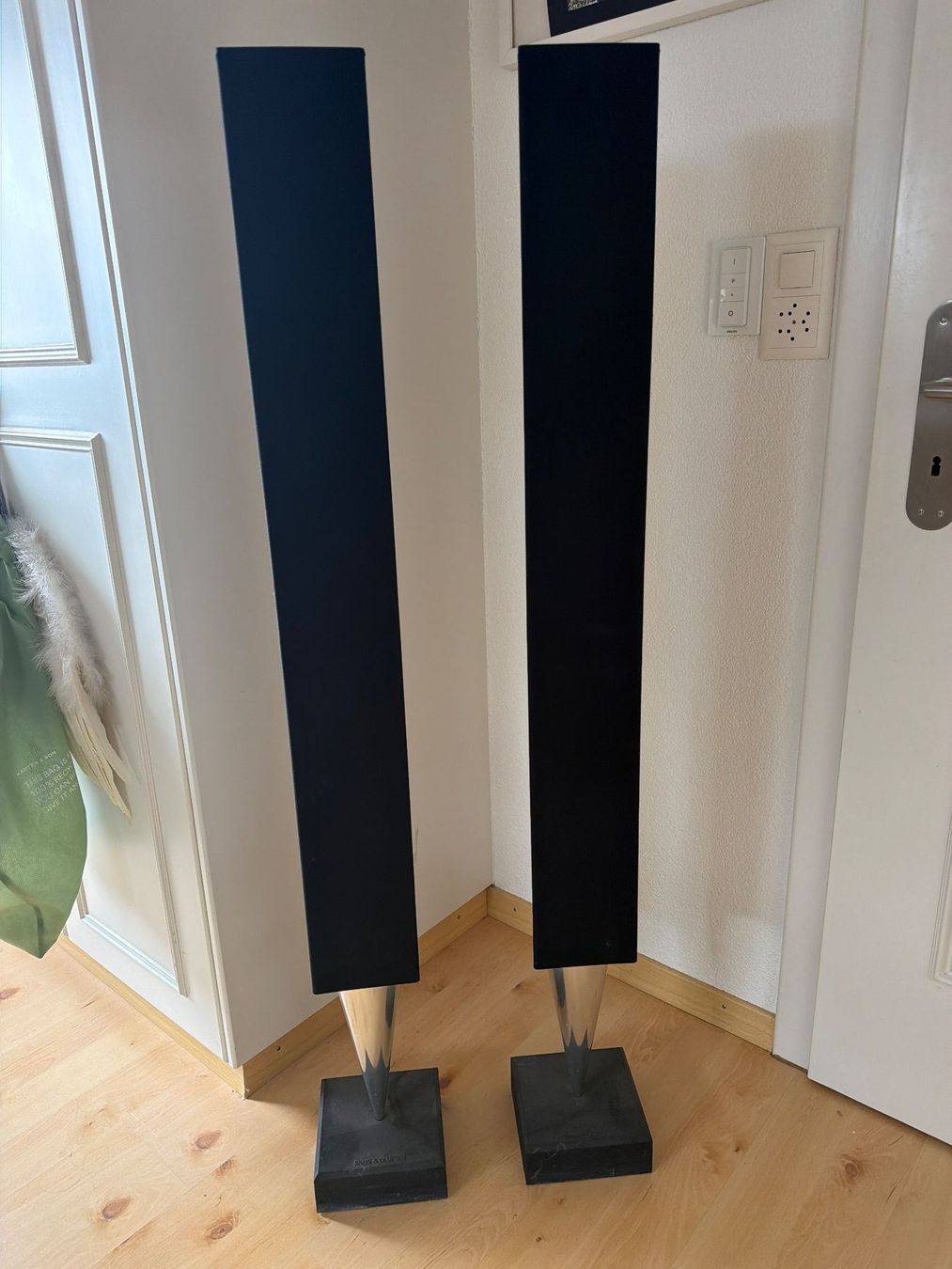 Bang & Olufsen Haut-parleurs: Bang & Olufsen BeoLab 8000 – D'occasion à Grenchen par fondue73