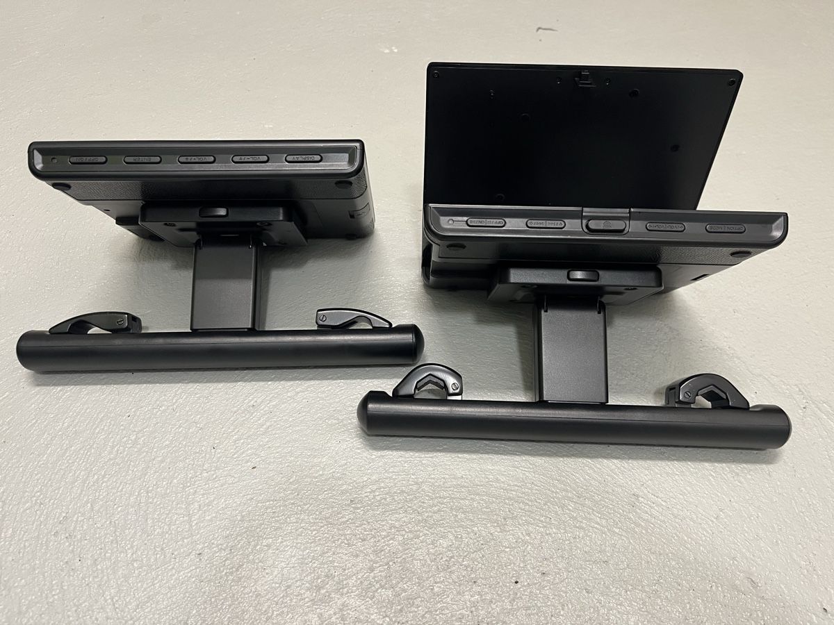Lettore multimediale & Streamer: DVD-Player mit Kopfhörer und Autohalterung – Usato da Eich venduto da ray_df9k 9