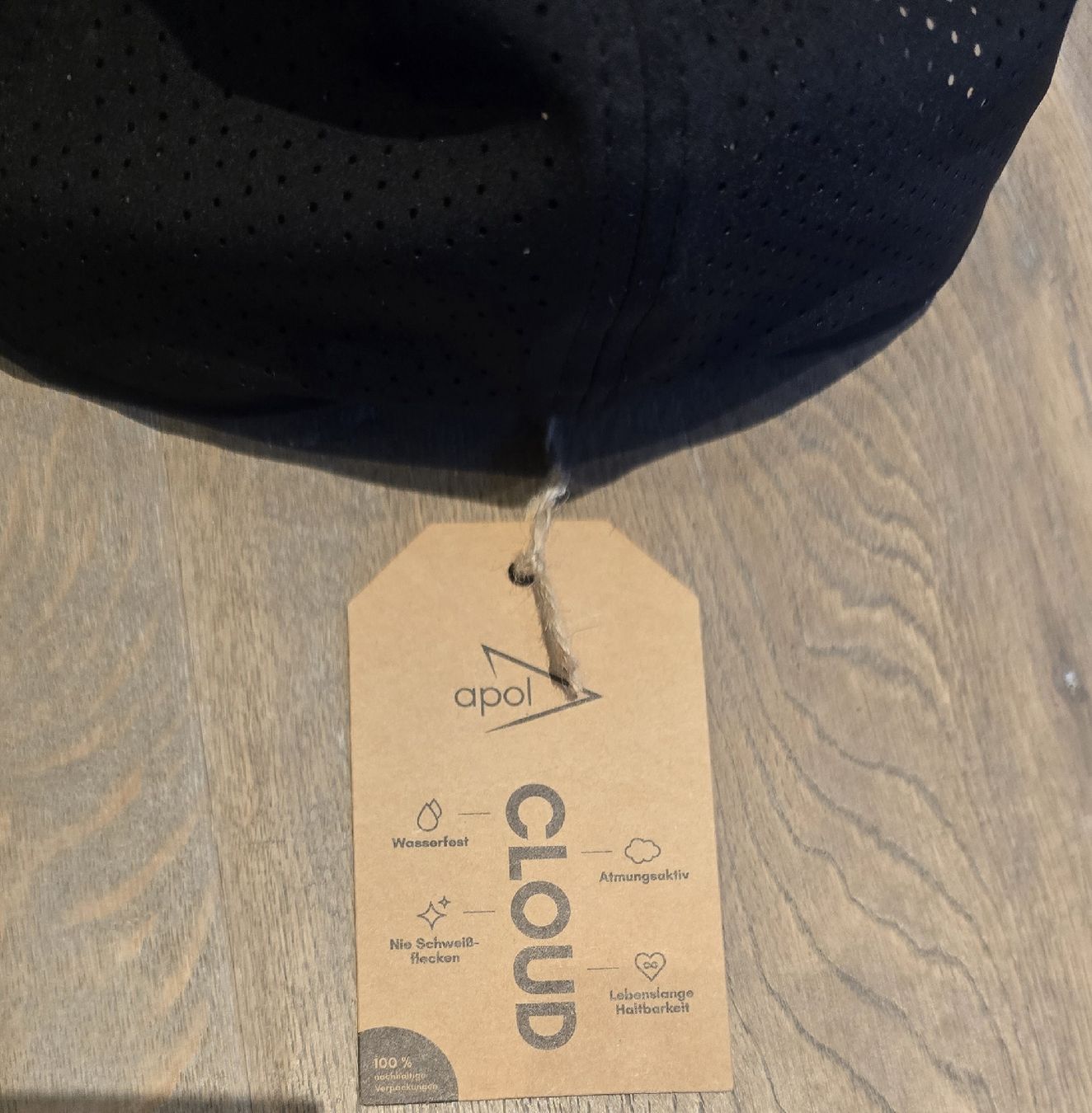 Chapeaux, bonnets & casquettes: Apol Cloud Cap Schwarz (M) – Neuf avec emballage d'origine à Andermatt par mapafu 1