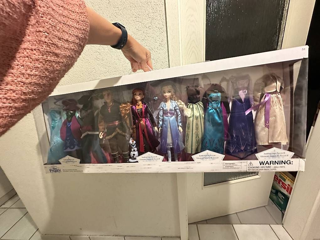 Disney Giocattoli: Anna & Elsa Set NEU – Usato da Horw venduto da Reb_rp5z