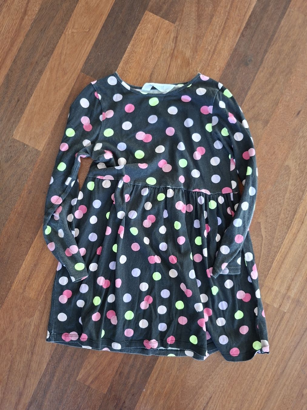 Lotti & Set di vestiti: Kleiderpaket mit 6 Kleider Grösse 122 – Usato da Thun venduto da SiHoSt 4