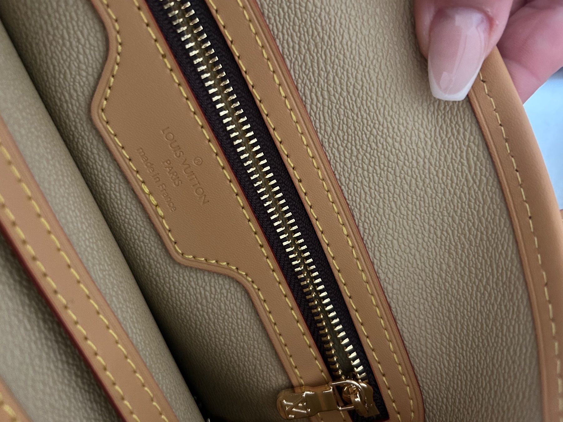 Sacs femmes: Tasche – D'occasion à Muttenz par adr_txk8 2