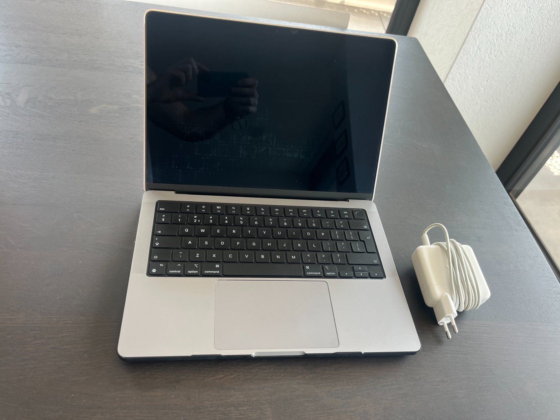 Apple Notebooks: MacBook Pro M1 Chip 2021 – Gebraucht aus Dübendorf von rov_6dqz