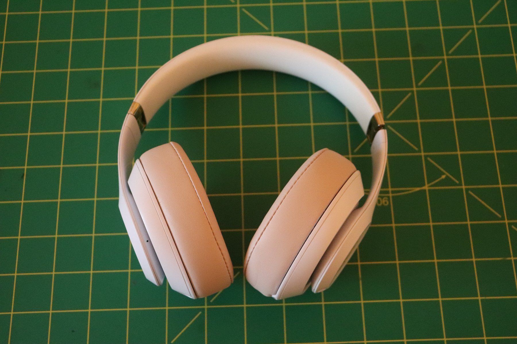 Beats Cuffie: Beats studio 3 – Usato da Fribourg venduto da StegoLoriginal