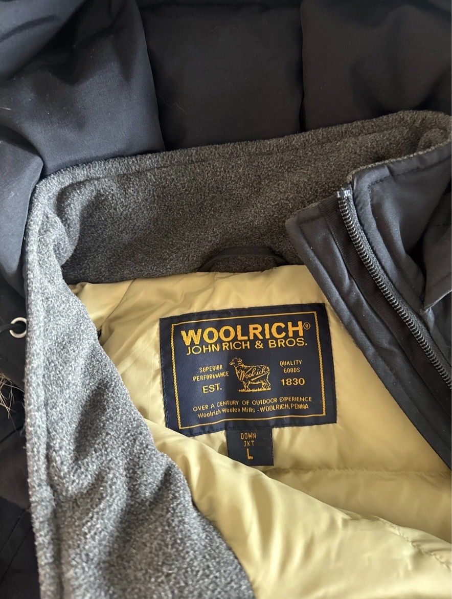 Woolrich Jacken: Woolrich Anorak mit Echtfell (L) – Gebraucht aus Horw von Eomer 1
