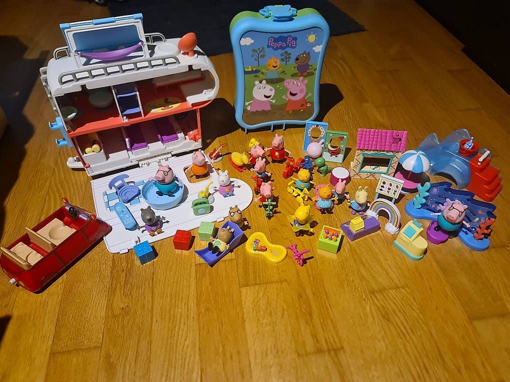 Jouets: Peppa Wutz Set – D'occasion à Möhlin par a_k_5hfh