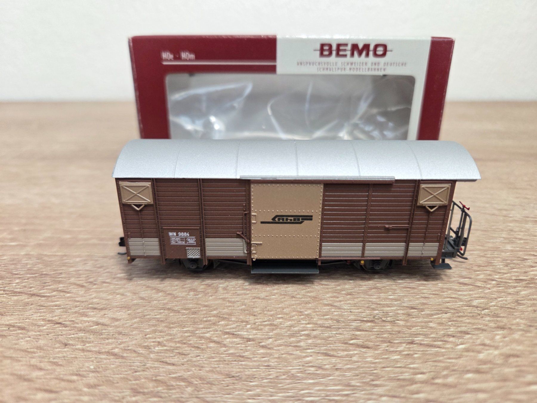 Bemo Modelleisenbahnen: Bemo 2250 154 Güterwagen RhB H0m – Gebraucht aus St-Aubin-Sauges von Lo_Go