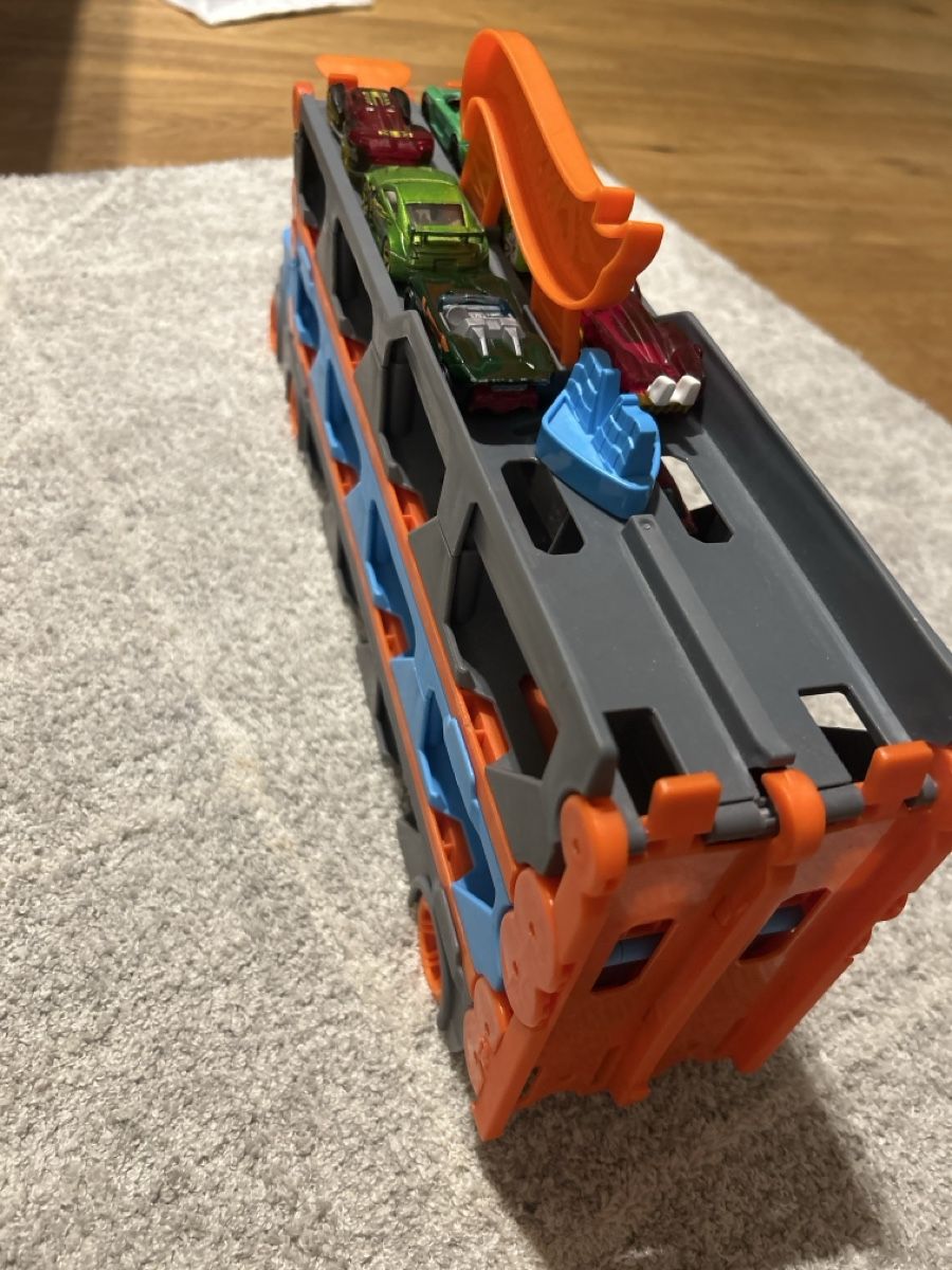 Hot Wheels Giocattoli: Ausklappbarer Hot Wheel Bus, – Nuovo (secondo la descrizione) da Binningen venduto da Tim_777 1