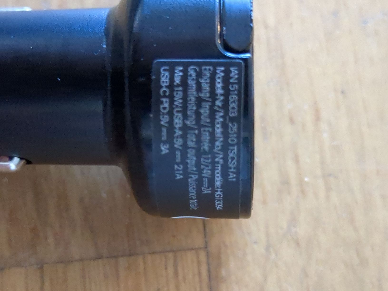 Caricabatterie: Auto Ladeadapter mit 2 USB Anschlussen guter Zustand – Nuovo (secondo la descrizione) da St. Gallen venduto da dar_tgf5 2