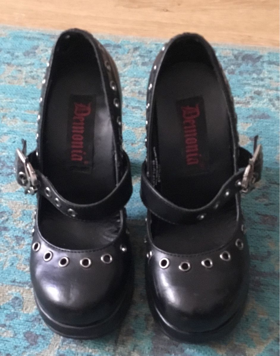 Damenschuhe: Pumps Gothic Style  – Gebraucht aus Schlieren von Jeajet 6