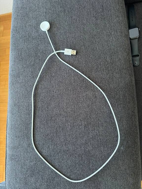 Smartwatch: Apple Watch Serie 6 - GPS + Cellular - space grey - 44 mm – Usato da Winterthur venduto da KeinPlatzDarumRaus 3