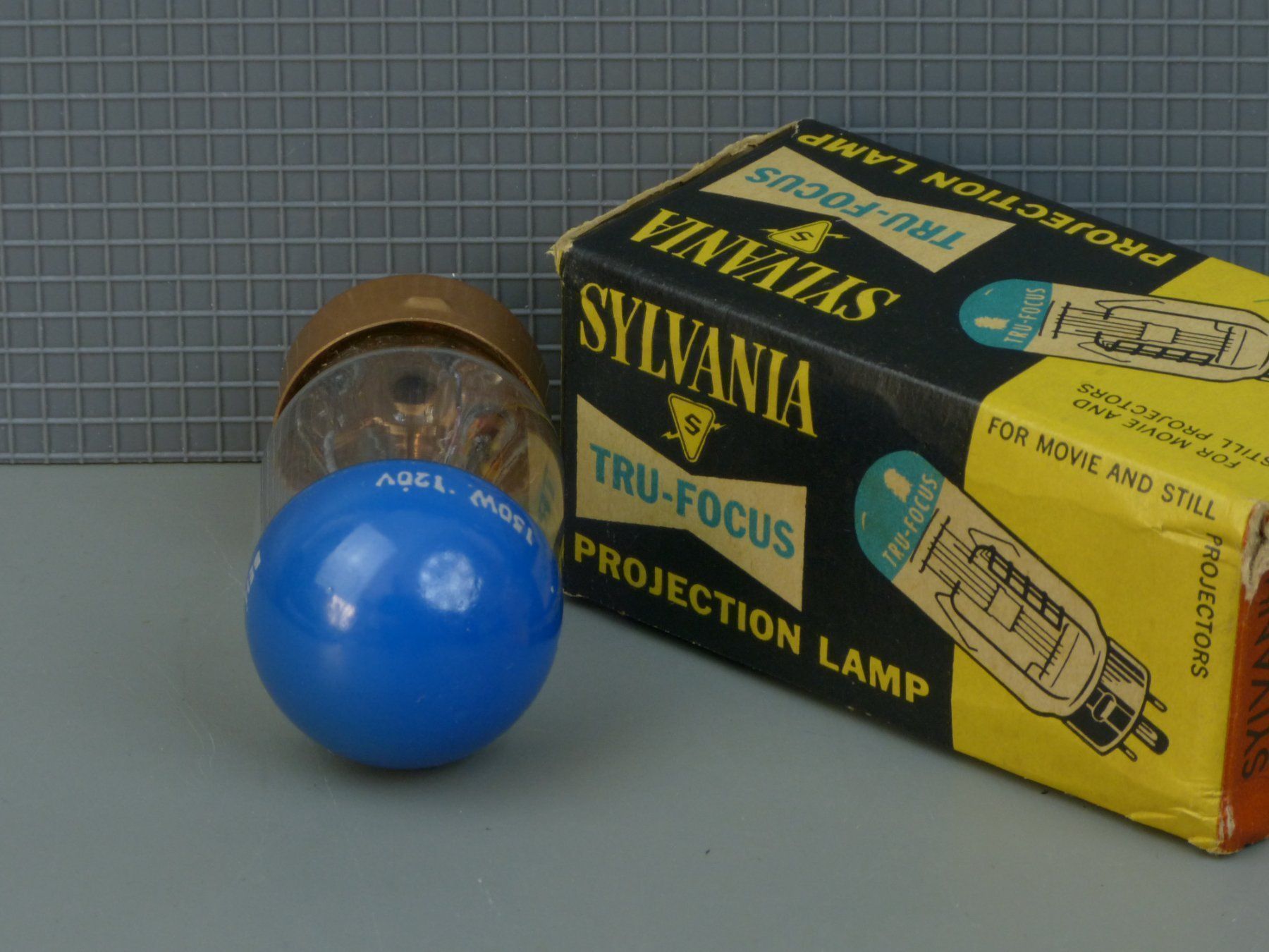 Proiettori: Silvania True Focus Projection Lamp 120 Volt, 150 Watt – Usato da Rheineck venduto da mur.man 1