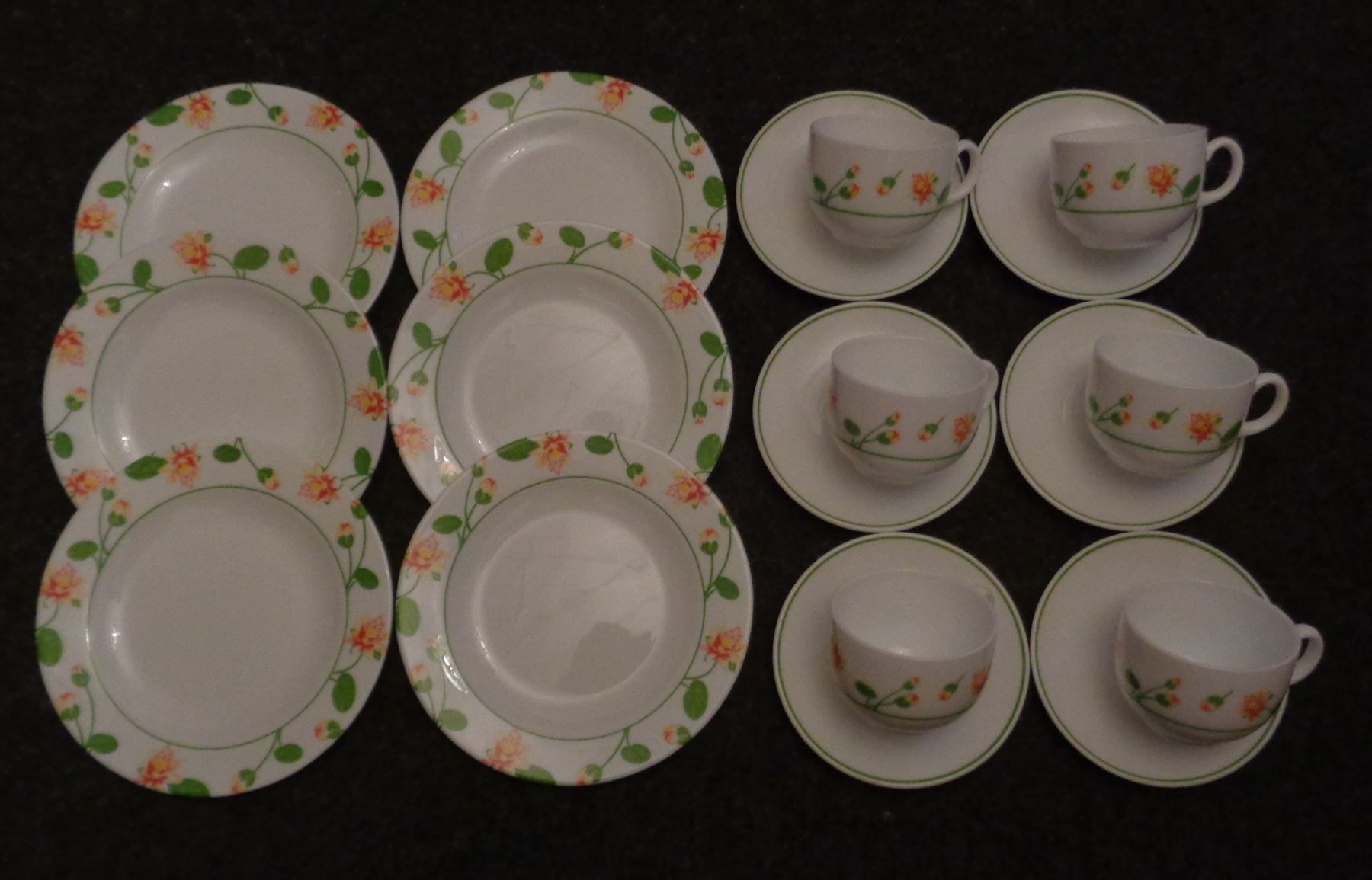 Set di piatti: LUMINARC BLUMEN-KAFFEE SERVICE  18 STK. – Usato da Lausanne venduto da kiliman73 1