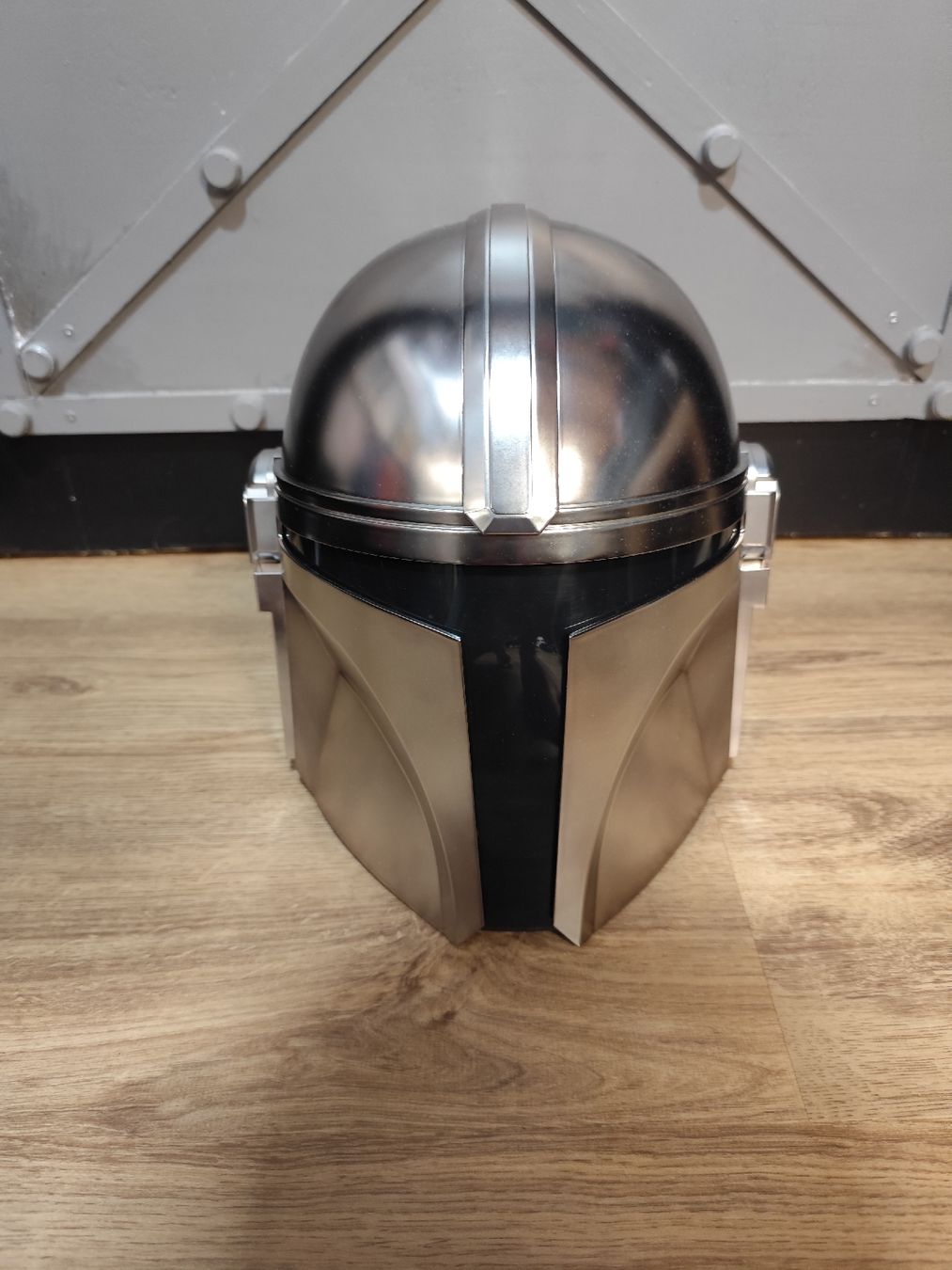 Hasbro Jouets: Hasbro Star Wars Mandalorian Helm – D'occasion à Buchs SG par OuterRim86