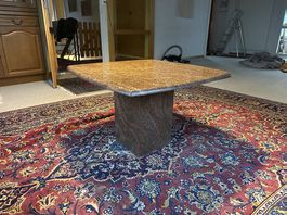 Granttisch / Couchtisch