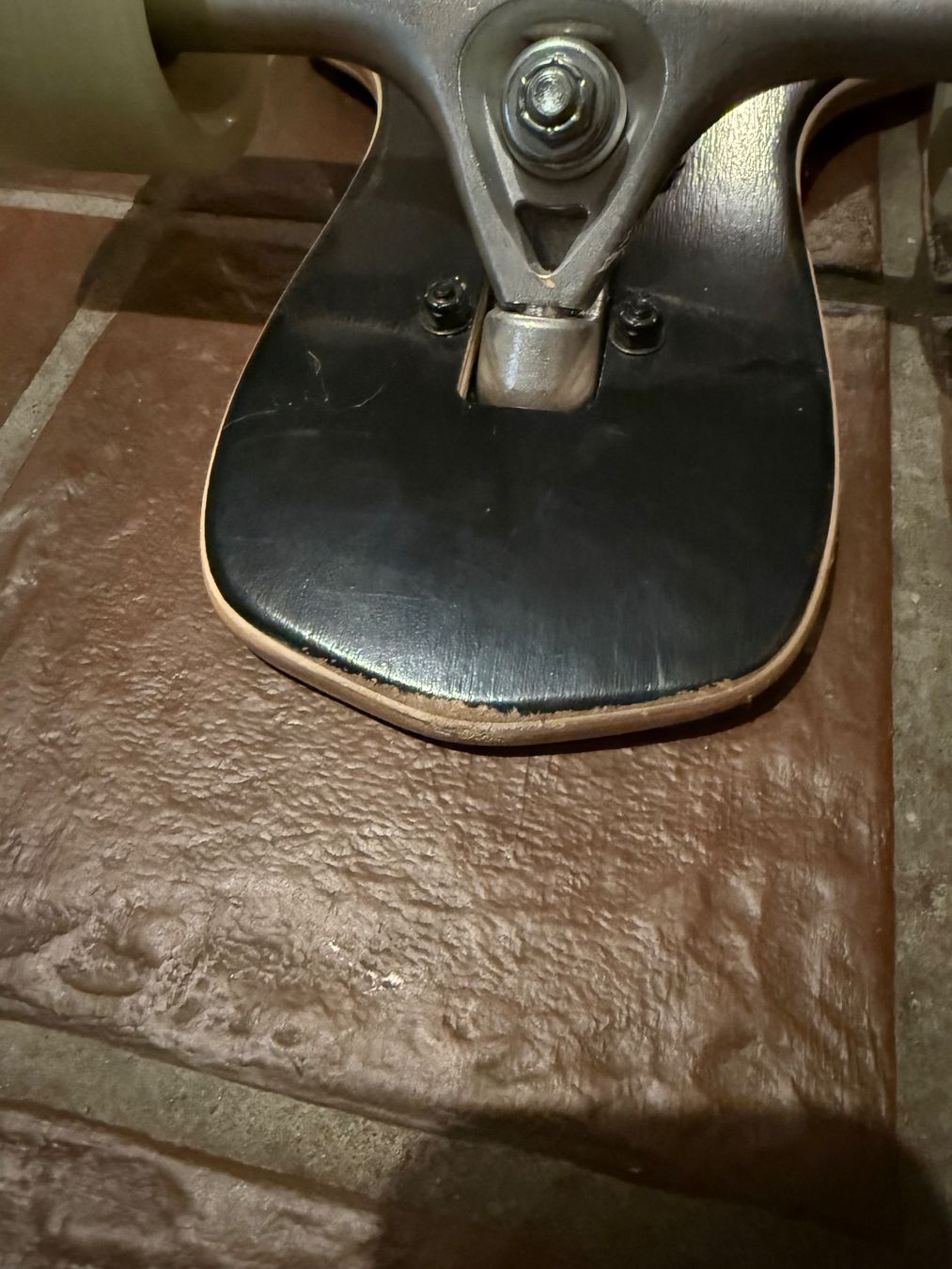 Skateboards: Longboard (Kaum benutzt, schlichtes Design) – Gebraucht aus Twann von SchniderL 3