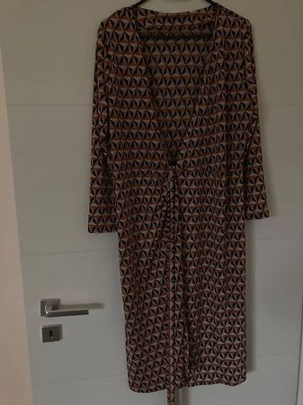 Midikleid mit geometrischem Muster, Grösse 42