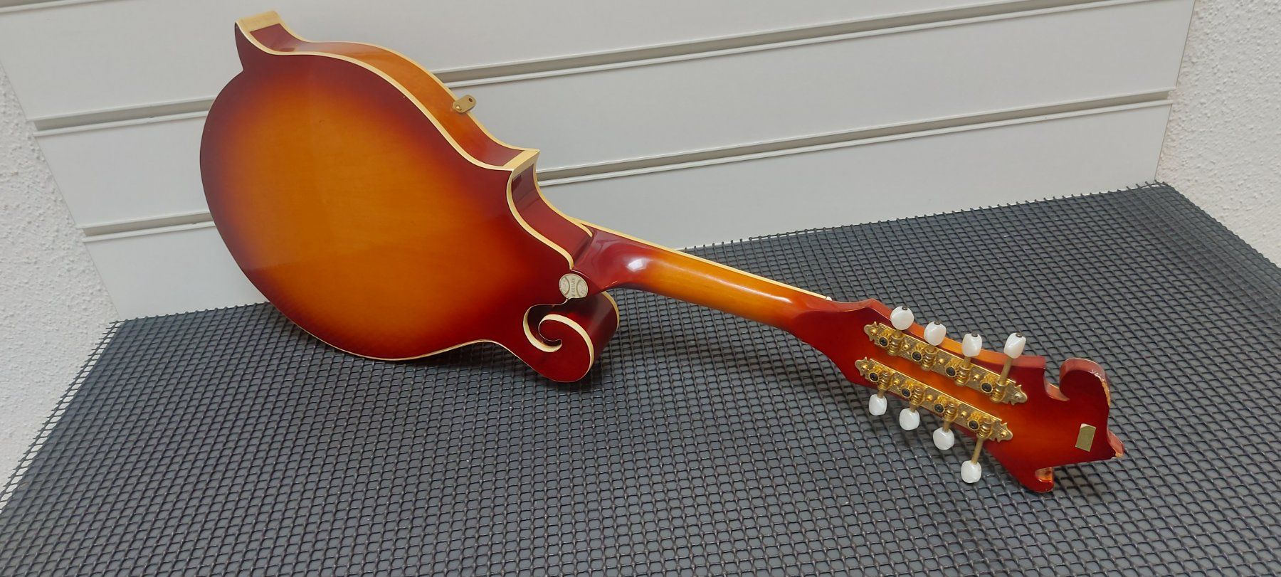 Strumenti musicali: Duke Mandoline F-Style – Usato da Glattbrugg venduto da Swissmusik 3