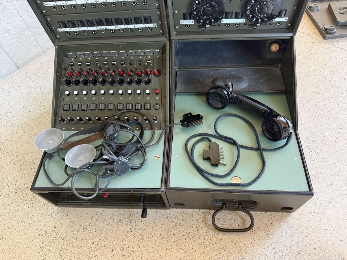 Telefoni: Telefonanlage Militaria – Usato da Stallikon venduto da Standpunktb 2