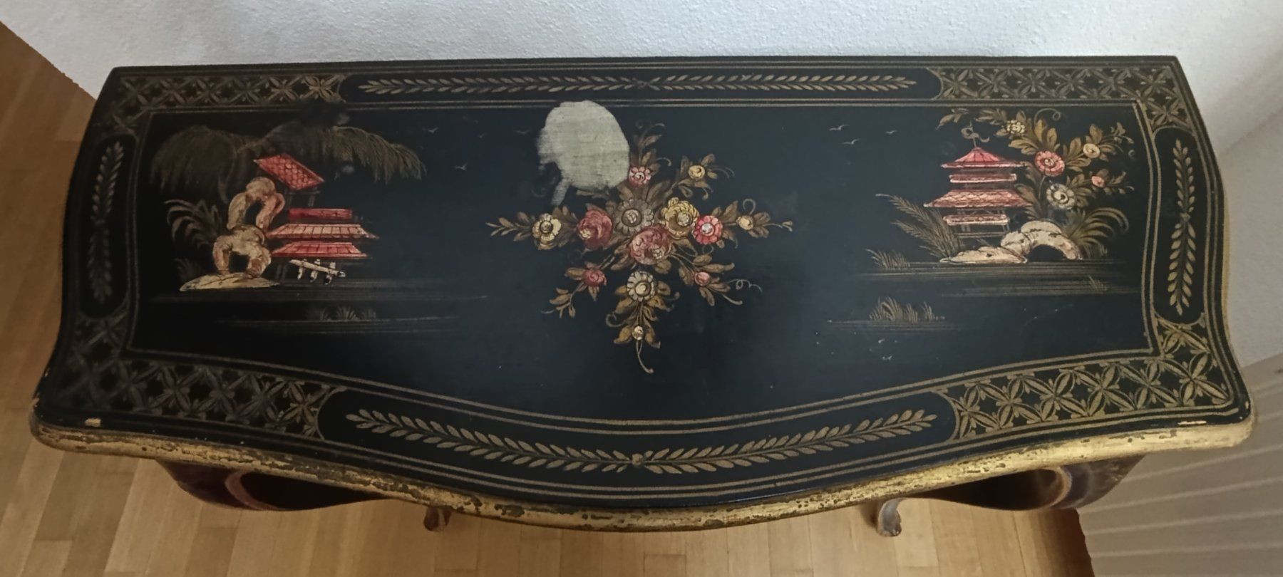 Tavoli: Konsolentisch im Barock Stil – Usato da Opfikon venduto da evilwalks 1
