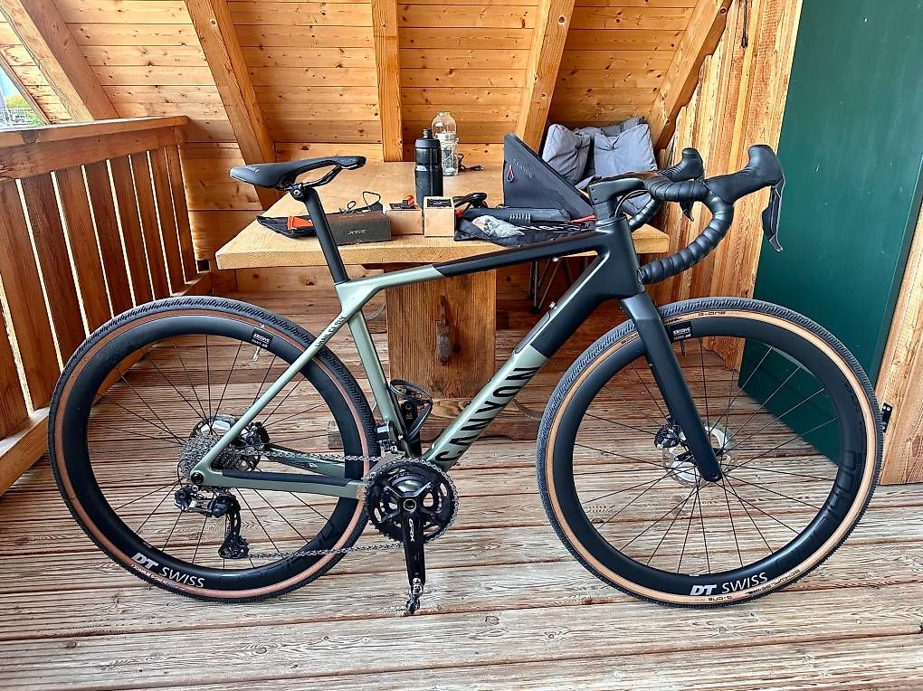Canyon Velos: Canyon Grail CF SLX 8 Di2  Race-Gravelbike mit Top-Zubehör – Gebraucht aus Tägerwilen von fra_k8rn
