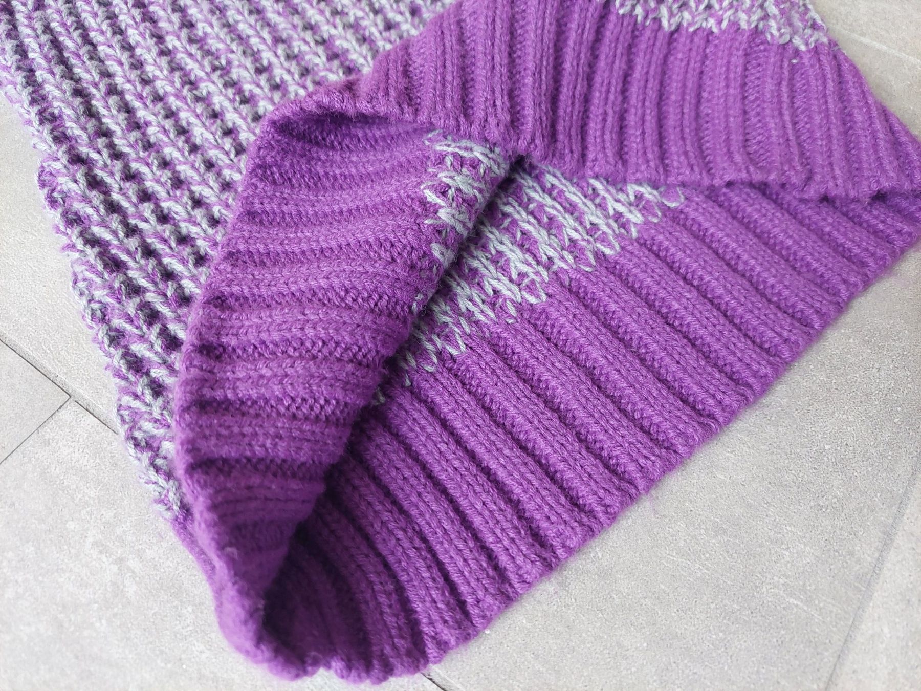C&A Pulls et sweat-shirts: Kurzarm Strickpullover mit Rollkragen von G&A Gr. 122 – D'occasion à Wiesendangen par troawus 2