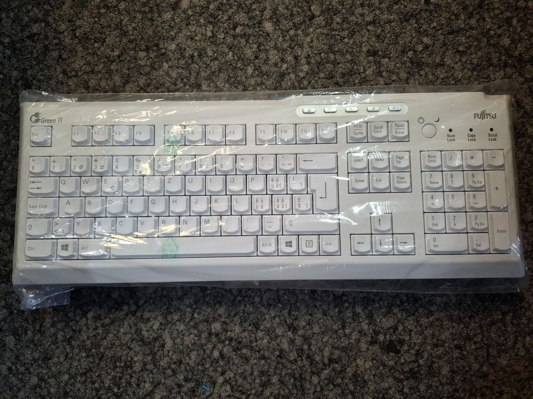 Tastaturen: Tastatur Computer – Neu und originalverpackt aus Steg im Tösstal von LARO14