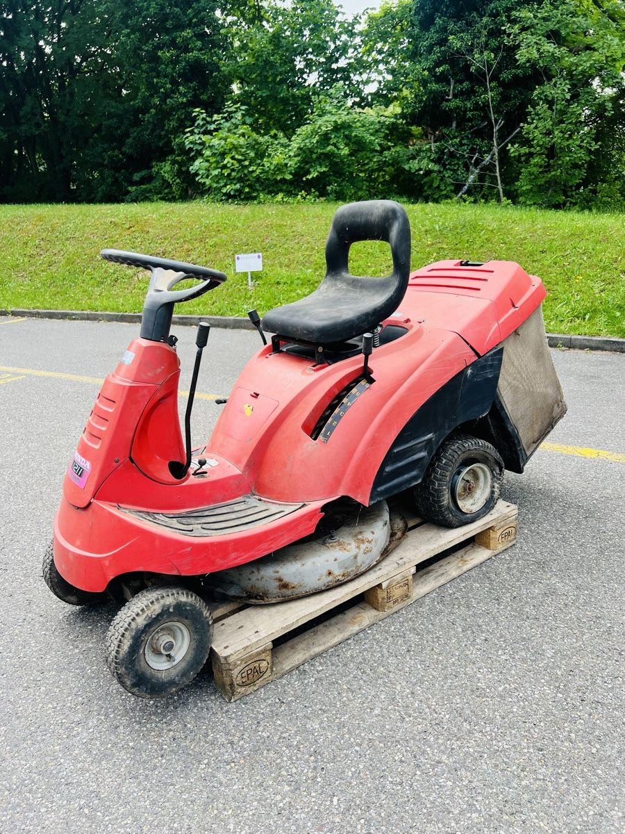 Honda Tagliaerba: Rasentraktor Honda 1211 – Difettoso da Urdorf venduto da Faz_19 1