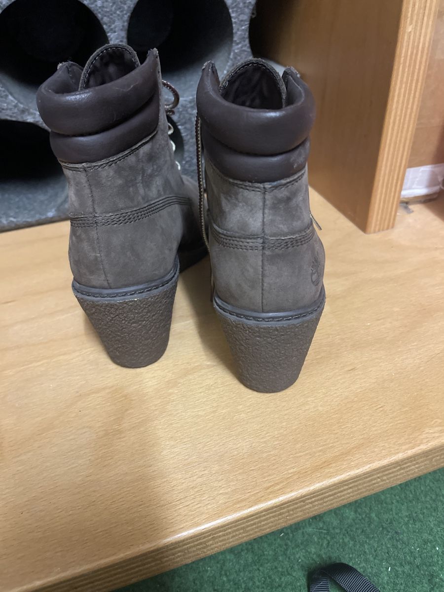 Scarpe da donna: Boots mit Keilabsatz Timberland gr 37 – Usato da Bad Zurzach venduto da Cuore34 1