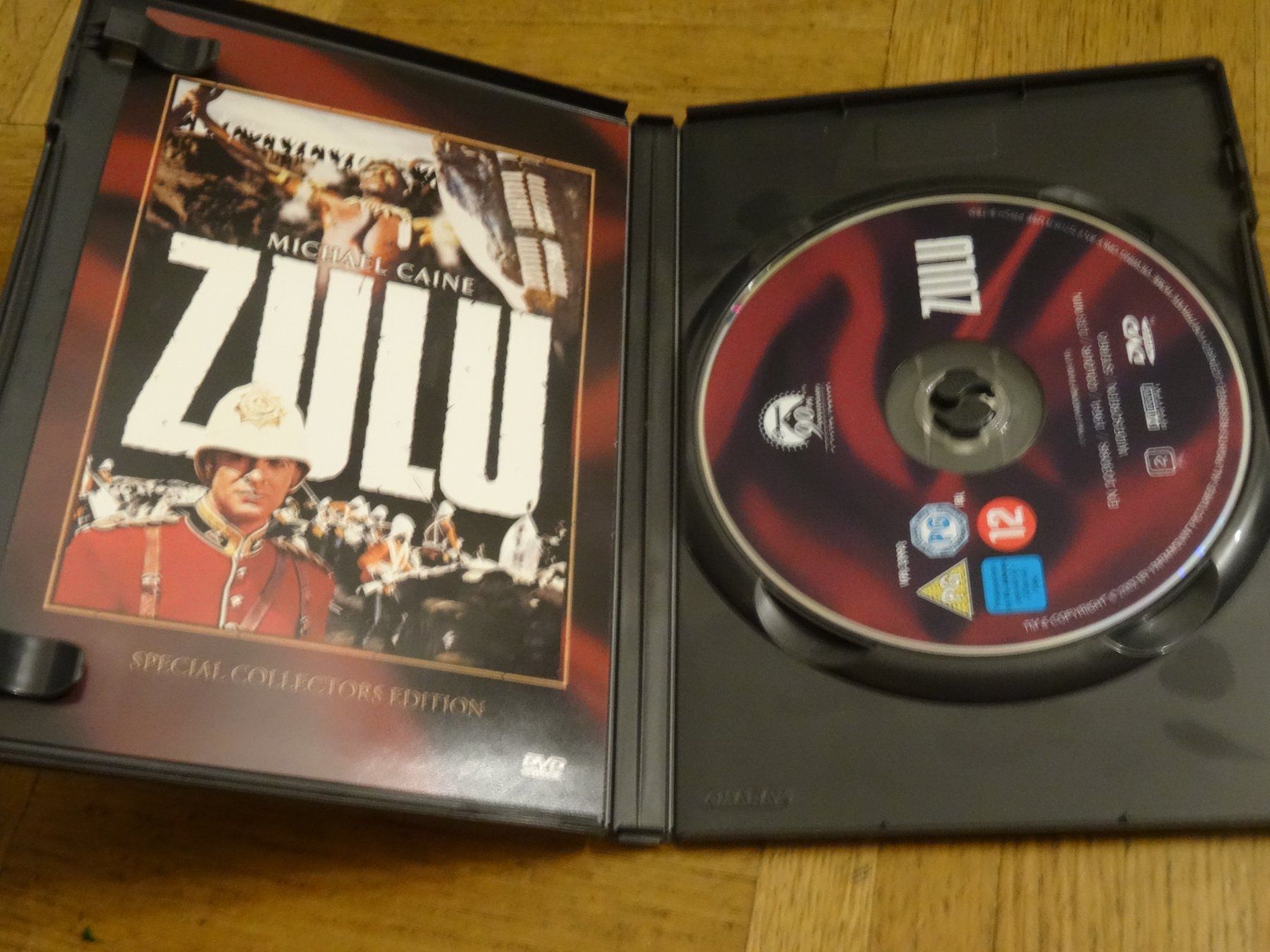 Tous les DVDs: Zulu Special Collectors Edition DVD – D'occasion à Olten par Disc-Verkauf 1