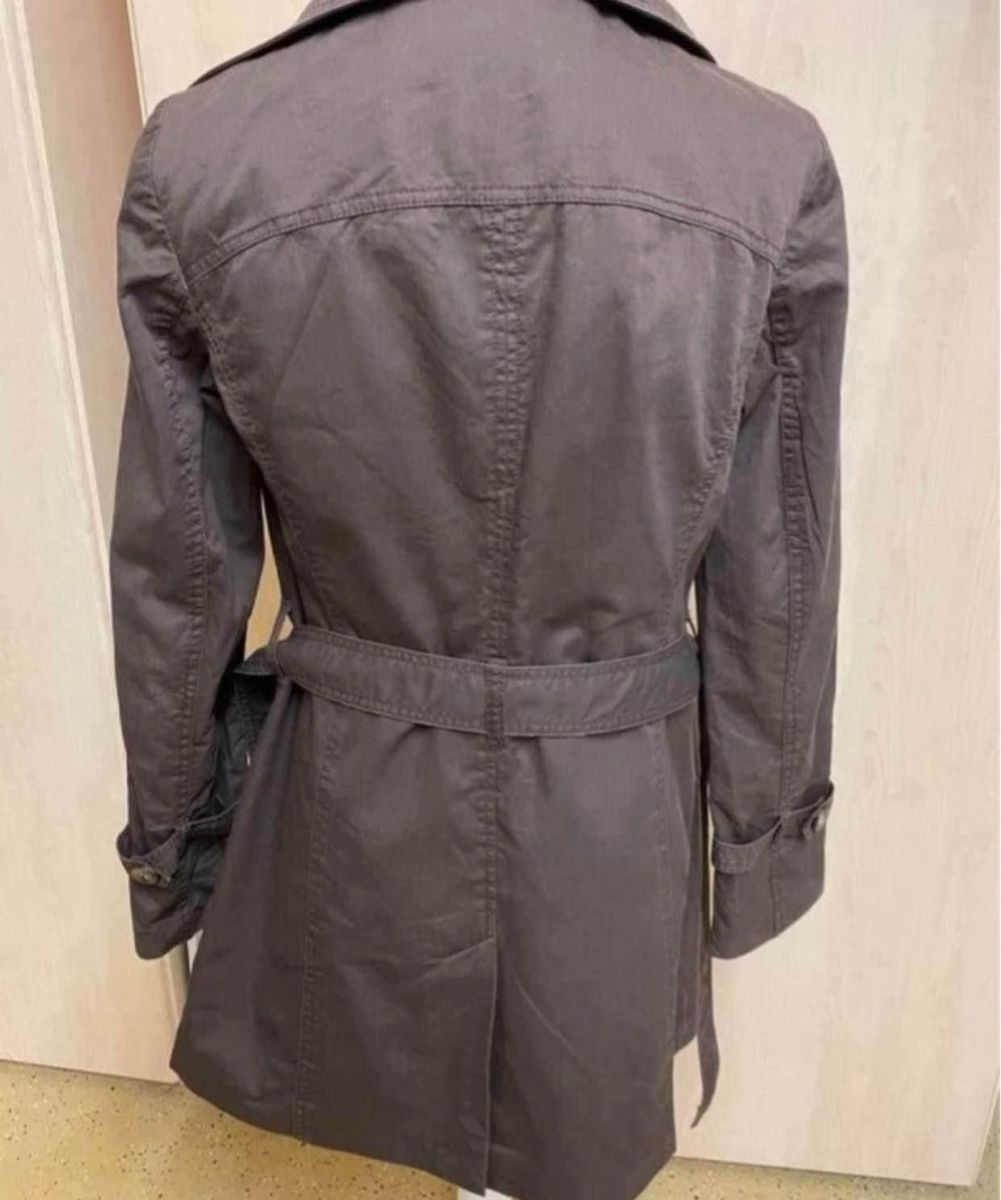 Esprit Cappotti: Dunkelbrauner Trenchcoat von Esprit Gr. 36 – Usato da Ellikon an der Thur venduto da Bali1999 2