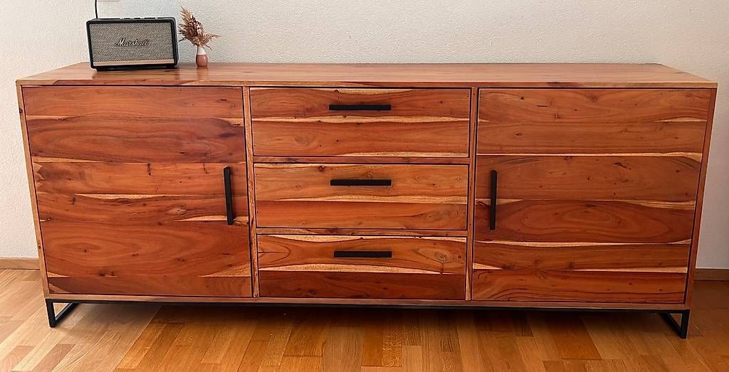 Kommoden: Sideboard Akazie WOODSON Typ A – Gebraucht aus Gümligen von ela.22