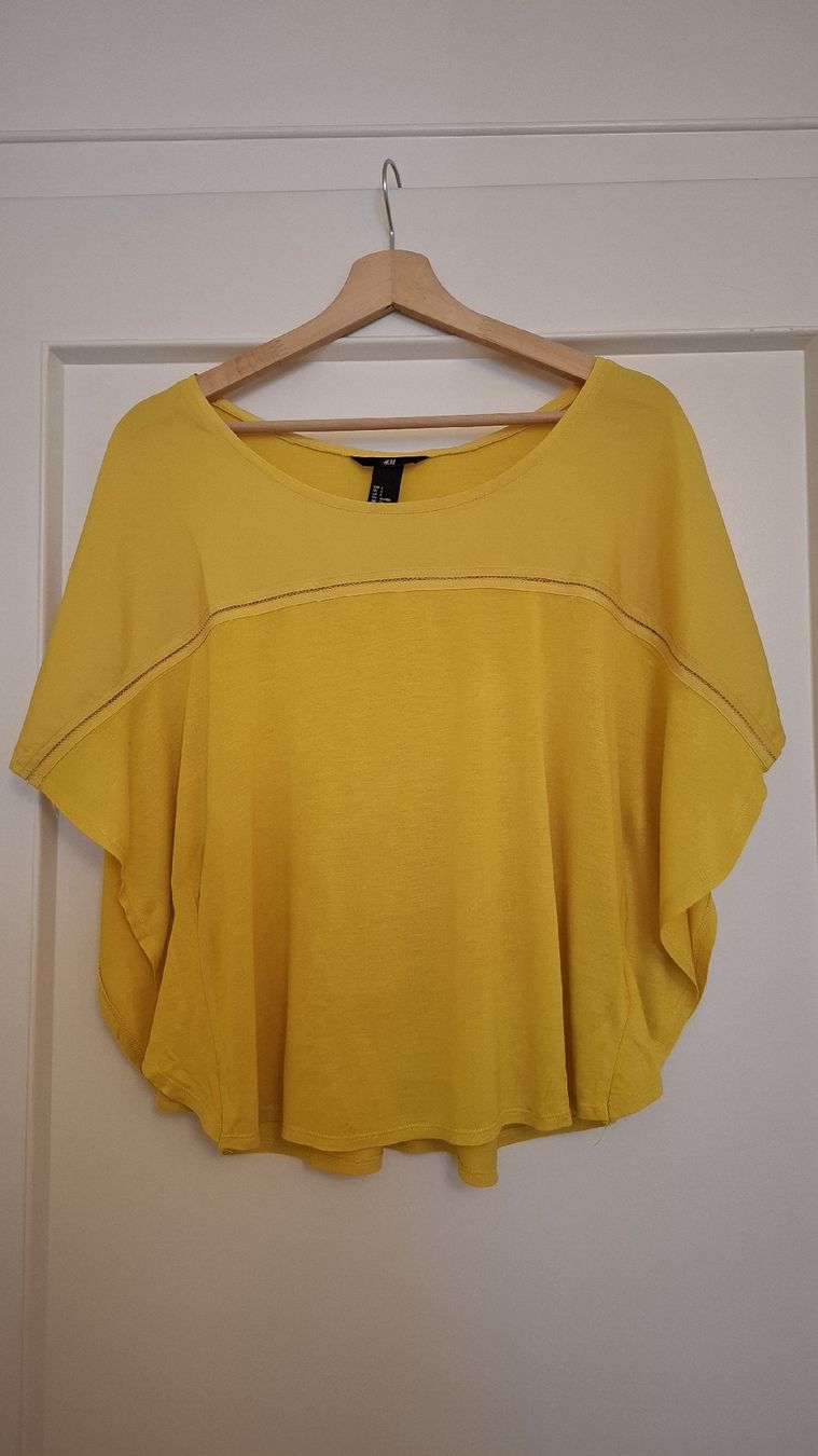 H&M Tops: Haut jaune style tunique H&M – Neuf (Voir description) à Vevey par latessinoise