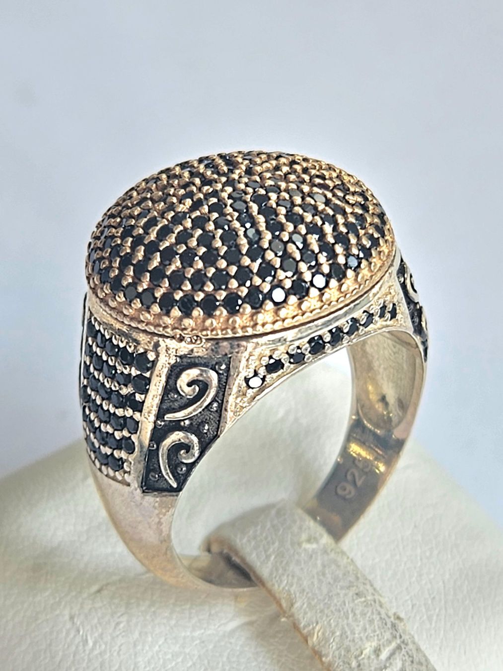 Anelli: Fingerring mit schwarzen Diamanten Grösse 65 – Nuovo (secondo la descrizione) da Zürich venduto da ben_mn5h 7