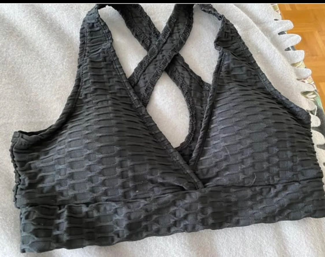 Lotti di vestiti: Diverses brassières de sport – Nuovo e nell'imballaggio originale da Montreux venduto da Izapechee 2