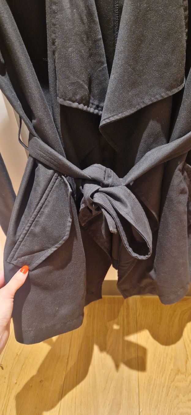 Vero Moda Cappotti: Schwarzer Trenchcoat Vera Moda Grösse XS – Usato da Wittenbach venduto da jo_bi93 2