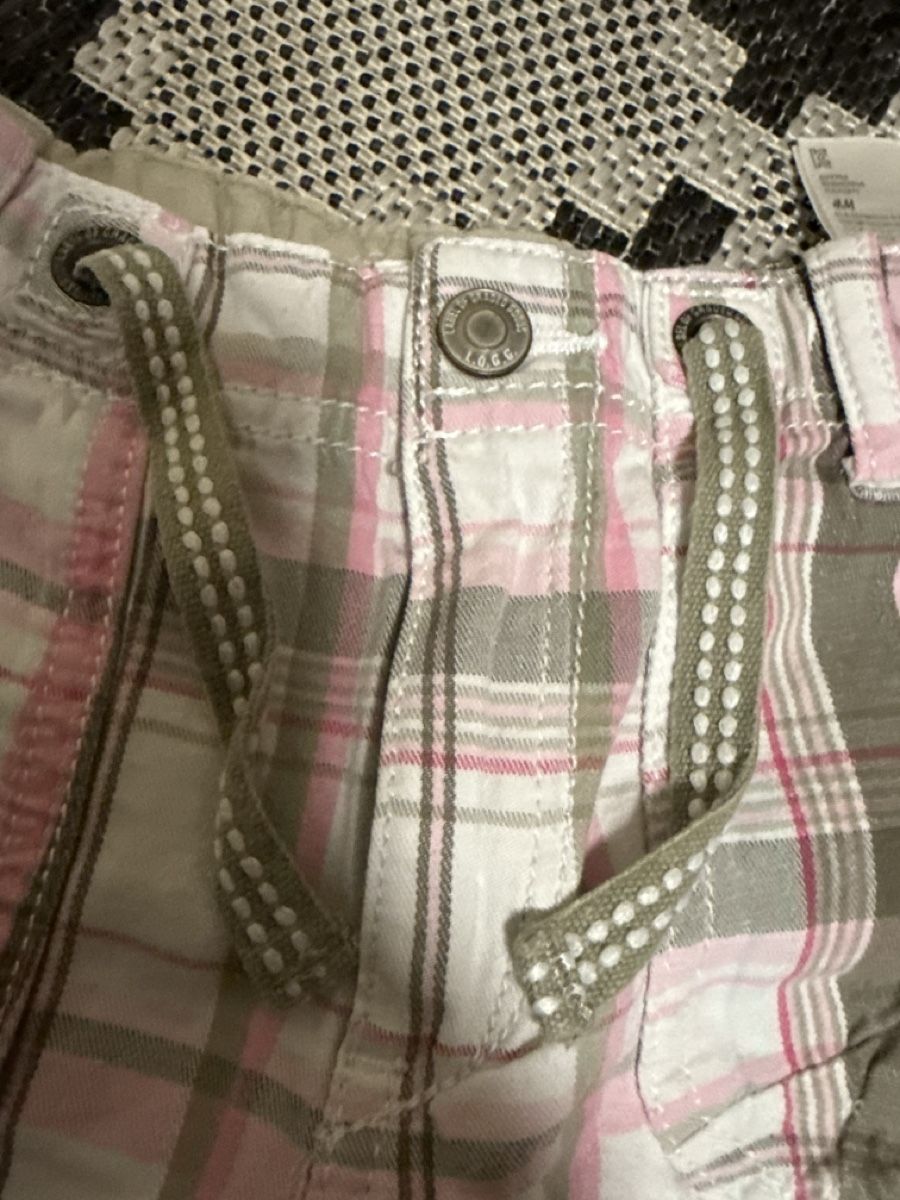 H&M Pantaloni: Süsse Sommer Shorts Gr.122 – Usato da Zürich venduto da Krikri21 2