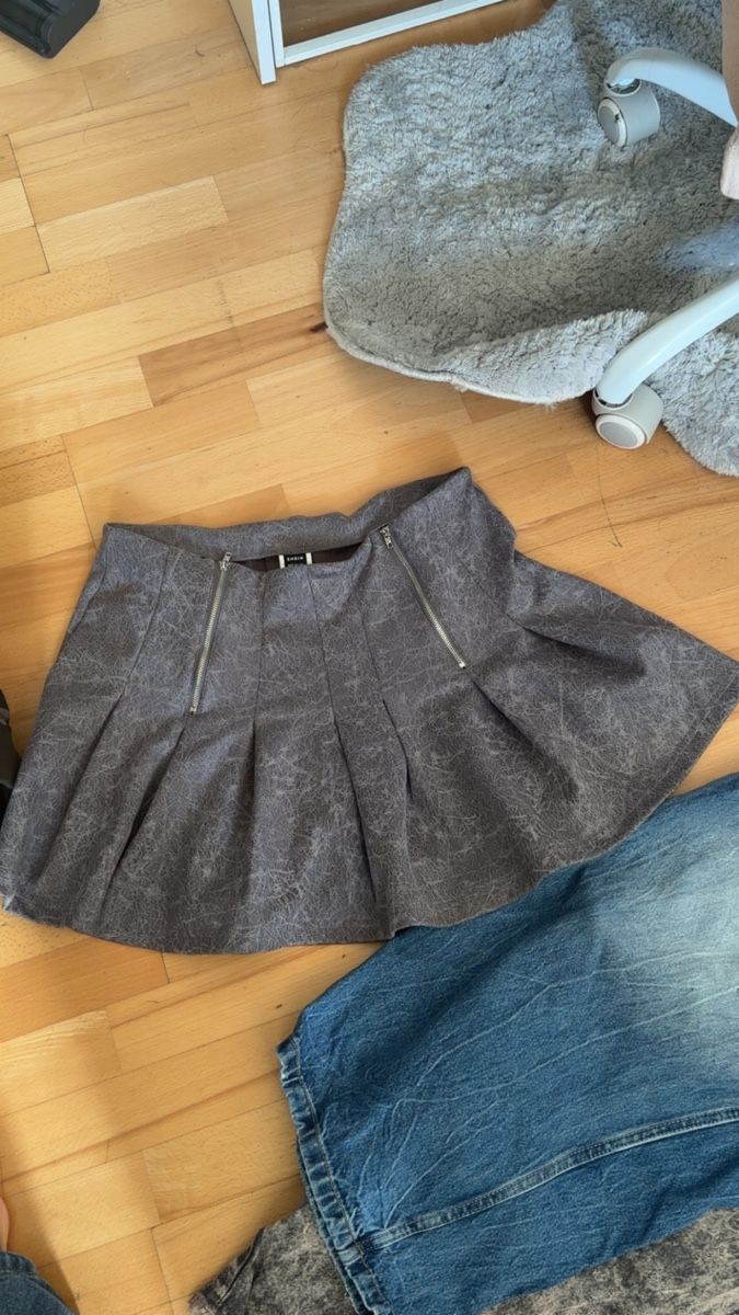 Shein Röcke: Rock – Gebraucht aus Pieterlen von sam_58jm