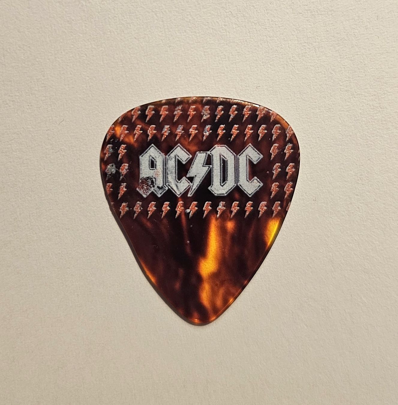 Stevie Young AC/DC Power Up Tour Pick Mediator 2025 (Gebraucht) in ...