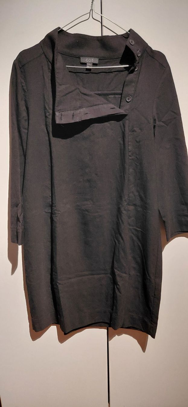 Cos Kleider: COS Kleid – Gebraucht aus Baar von Schulzi...