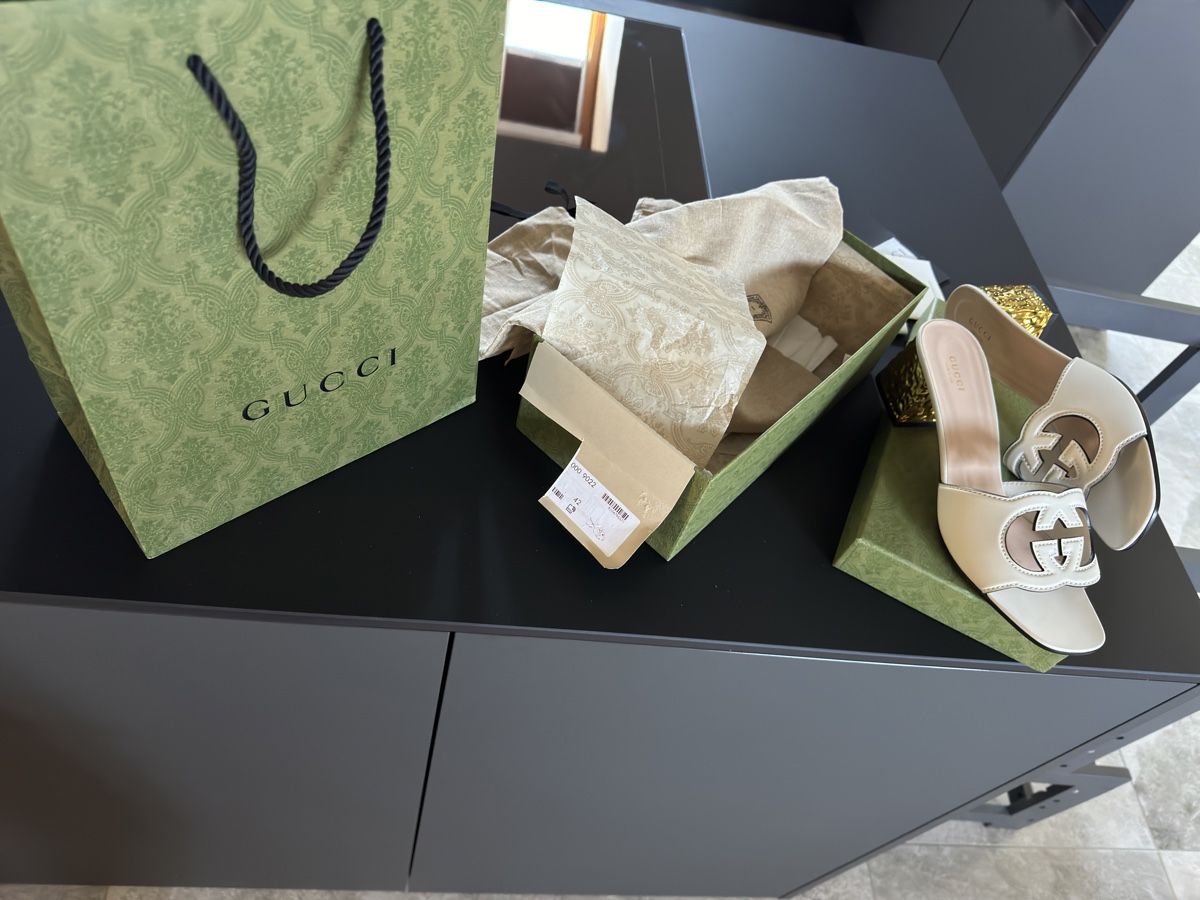 Gucci Scarpe da donna: Gucci Sandale – Nuovo e nell'imballaggio originale da Aristau venduto da Evelinik 3