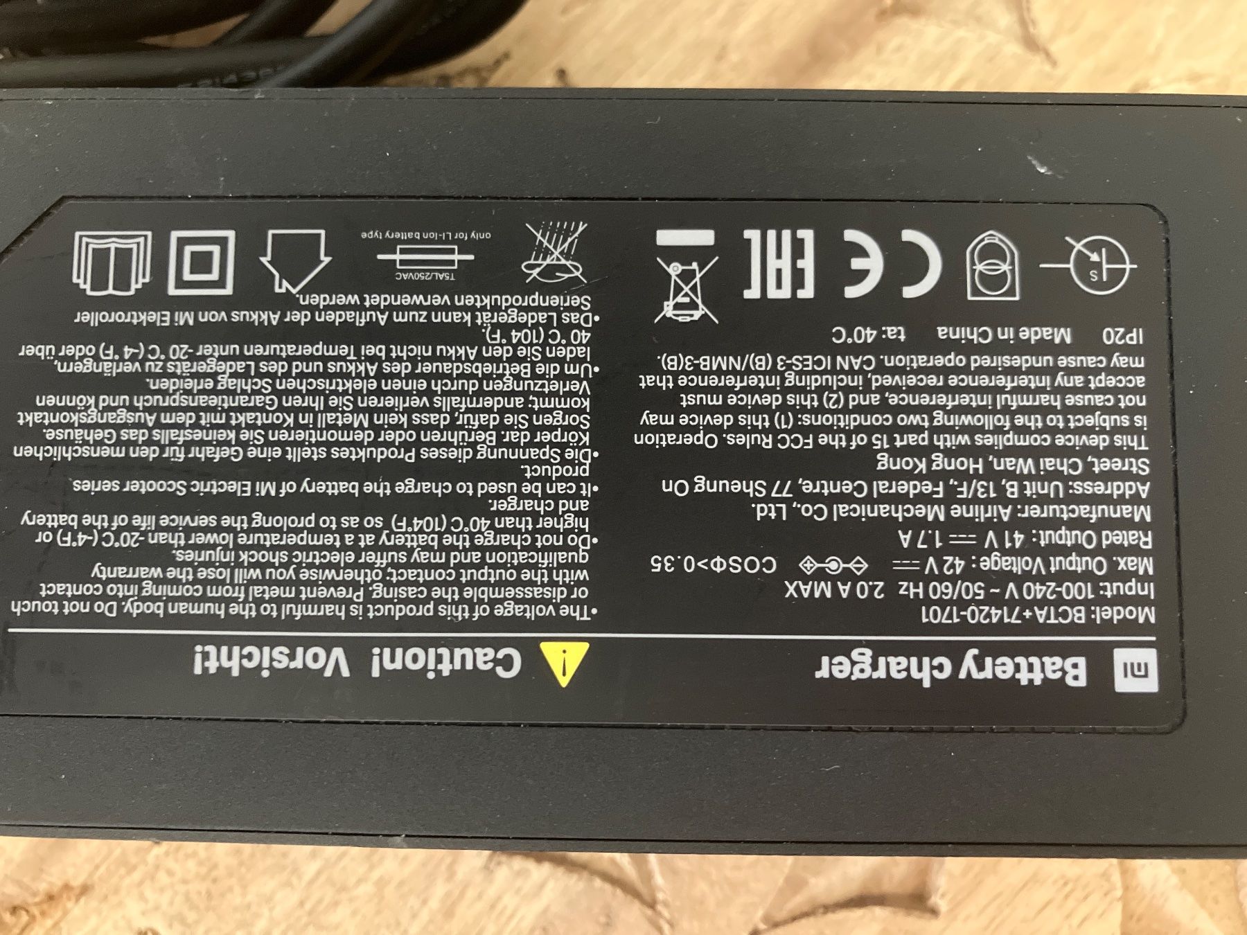 Xiaomi Batterieladegeräte: Xiaomi E-Scooter Ladegerät – Neu (gemäss Beschreibung) aus Hausen AG von tom_nx9h 1