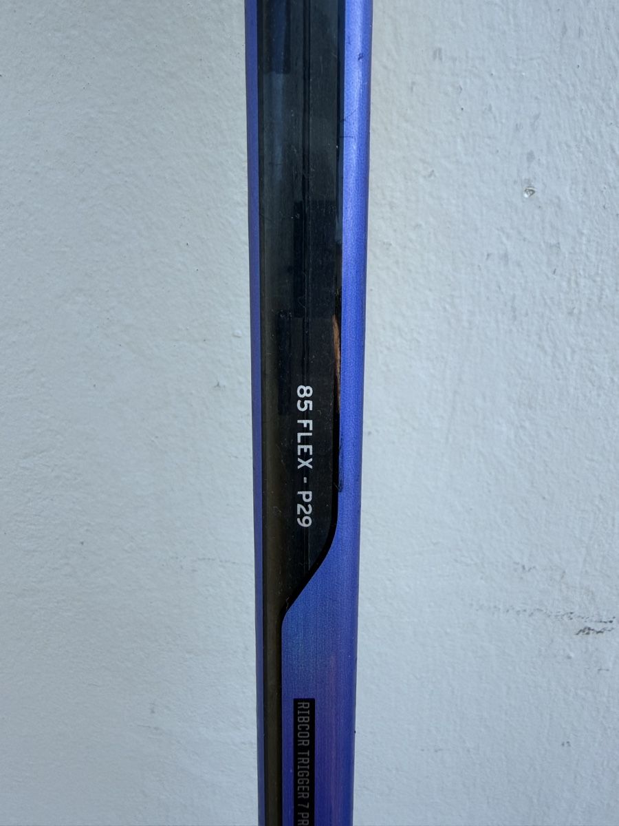 Ccm Crosses & Cannes: Eishockeystock CCM RIBCOR TRIGGER 7Pro – D'occasion à Uzwil par Nicolinna14 1