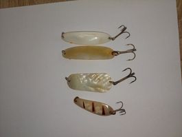 Fischkoeder  4 Stueck aus Perlmutt